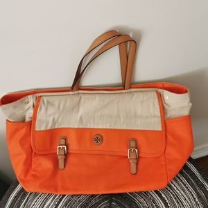 Tory Burch giant tote bag Like New Lots of compartments Fit 15 inches laptop